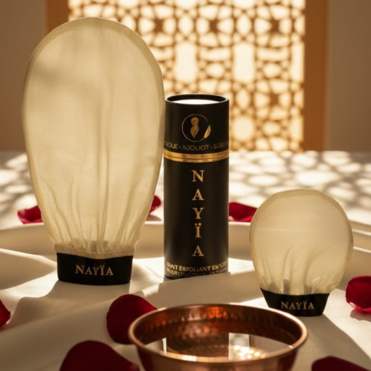 Le duo Nayïa réunit le gant visage et le gant corps en soie de mûrier